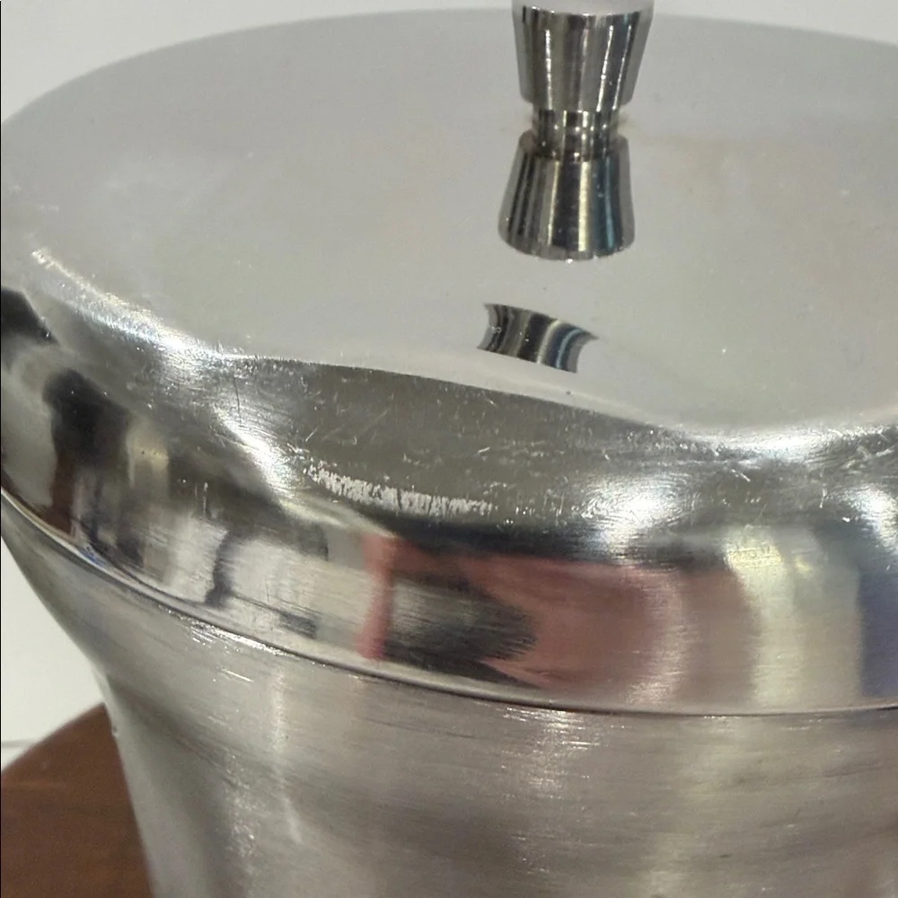 World’nox Stainless Steel 7” Insulated Ice Bucket with Handle. Made in India.